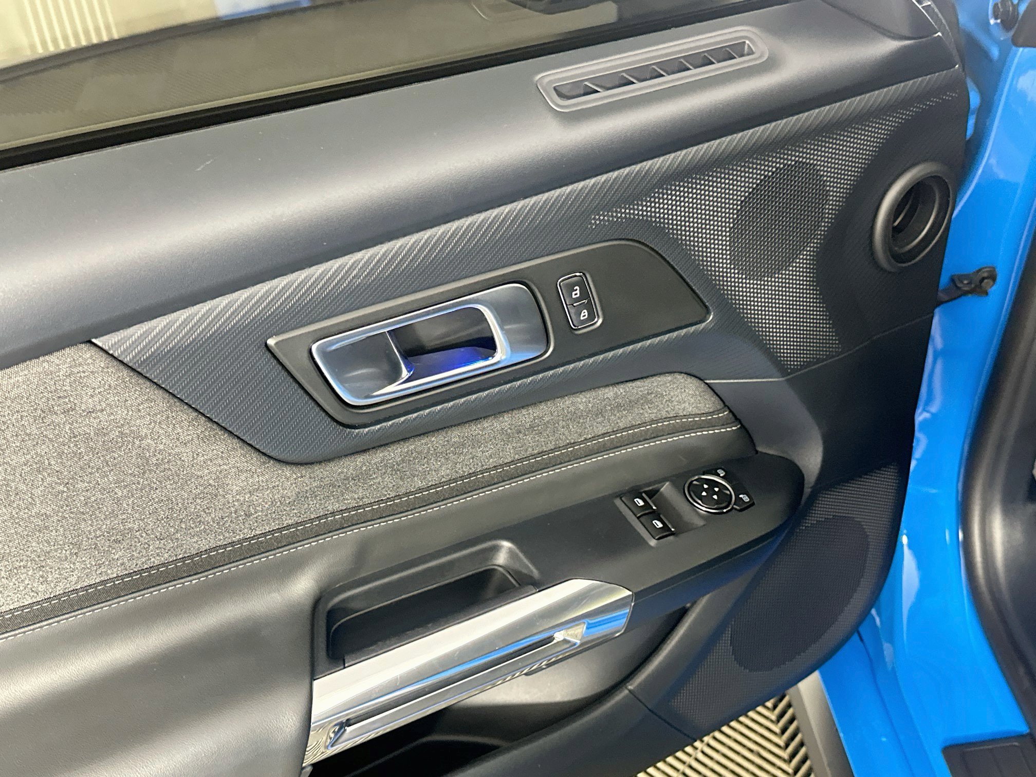 Used 2024 Ford Mustang GT RWD image 15
