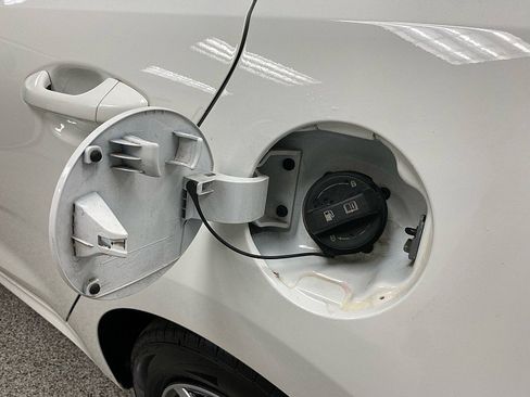 Used 2022 Kia Rio LX image 28