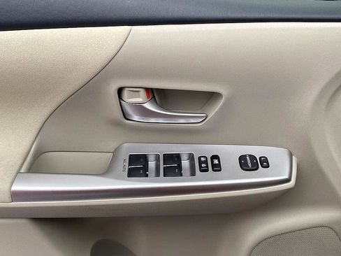 Used 2012 Toyota Prius V Two image 10