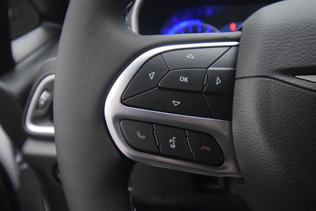 New 2027 Chrysler Pacifica Select FWD image 24