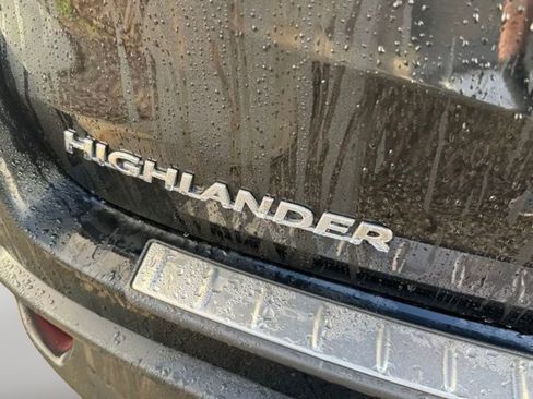 Used 2014 Toyota Highlander Plus AWD/4WD image 41