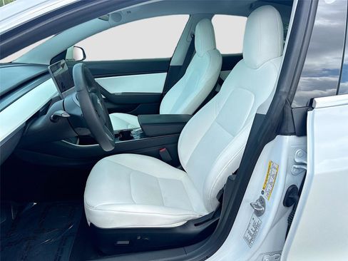 Used 2020 Tesla Model 3 Long Range image 21