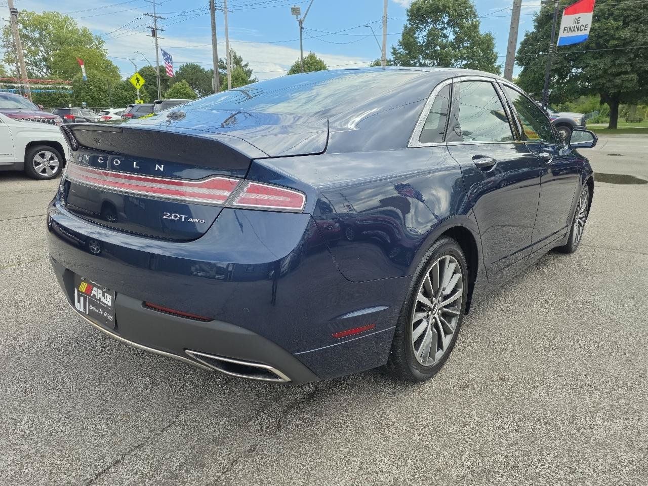 Used 2017 Lincoln MKZ Select w/ Select Plus Package AWD/4WD image 5