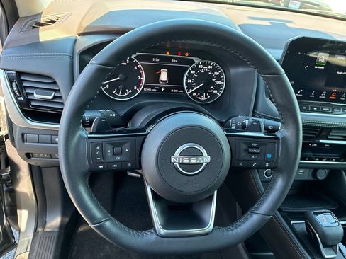 Certified 2023 Nissan Rogue SL w/ SL Premium Package AWD/4WD image 17