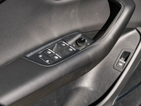 Used 2020 Audi Q8 Premium Plus image 42