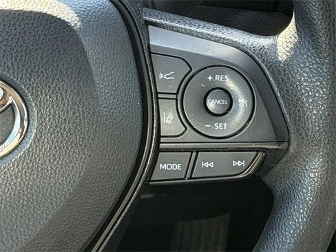 Used 2021 Toyota RAV4 XLE image 13