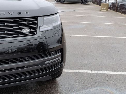 New 2026 Land Rover Range Rover Long Wheelbase SE AWD/4WD image 10