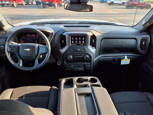 New 2026 Chevrolet Silverado 1500 Custom image 3