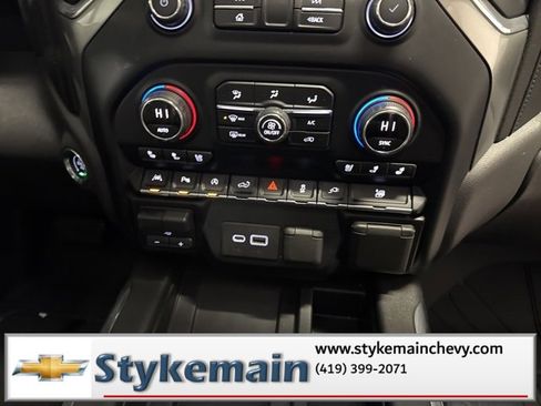 Used 2020 Chevrolet Silverado 1500 LTZ w/ LTZ Plus Package image 24