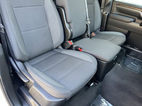 Used 2025 Chevrolet Silverado 2500 LT w/ Convenience Package image 23