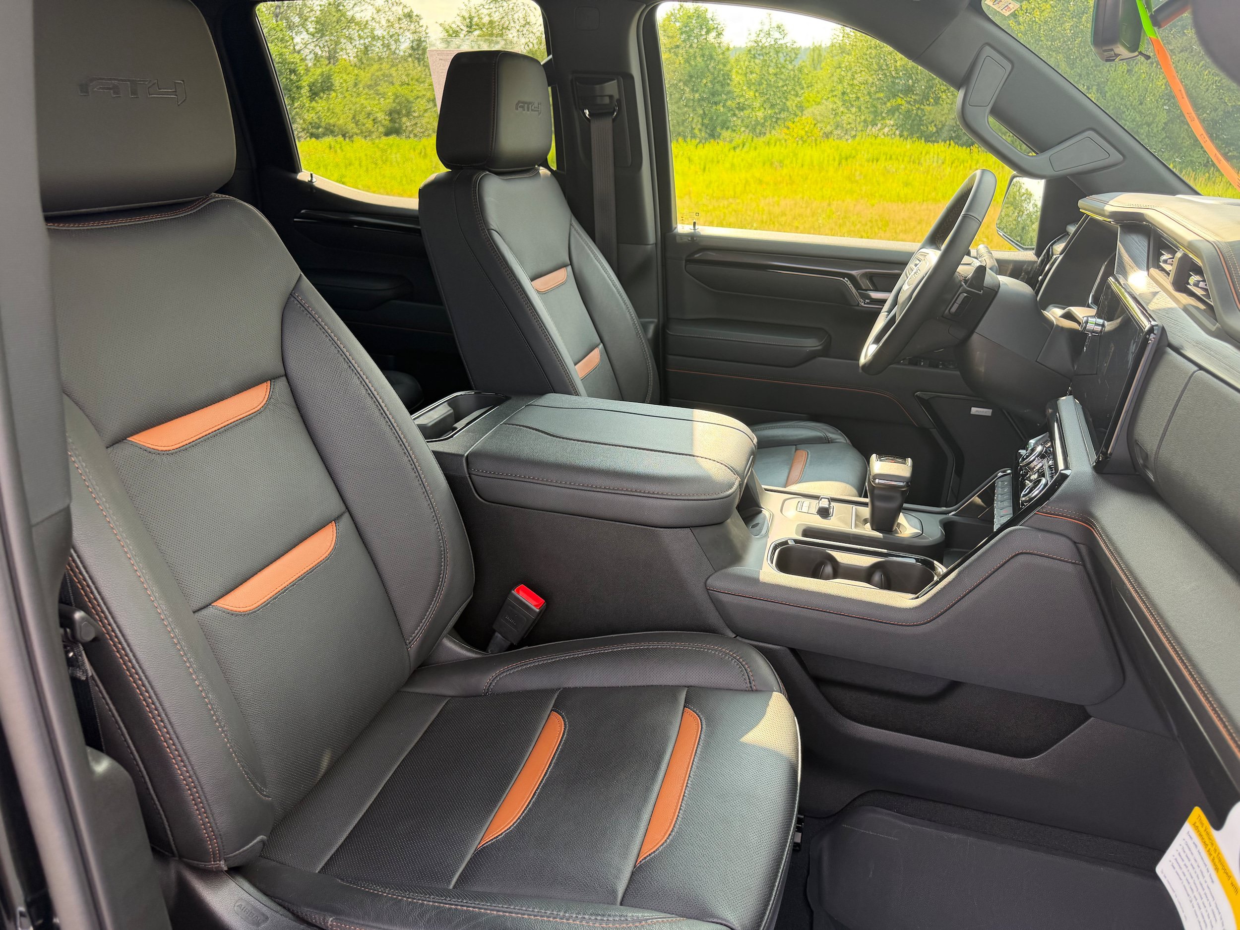 Used 2023 GMC Sierra 1500 AT4 w/ Technology Package AWD/4WD image 22