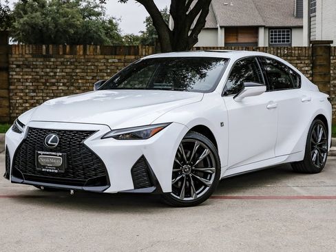 Used 2022 Lexus IS 350 F Sport image 11