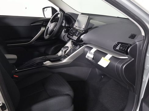 New 2026 Mitsubishi Eclipse Cross LE AWD/4WD image 21