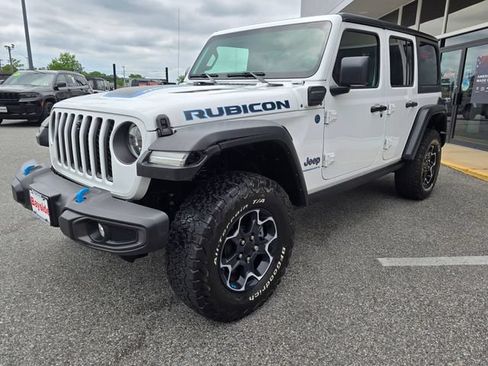 Used 2023 Jeep Wrangler Unlimited Rubicon 4xe w/ Cold Weather Group AWD/4WD image 22