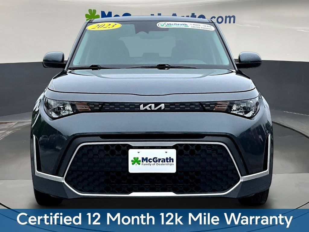 Used 2023 Kia Soul LX w/ Option Group 015 FWD image 2