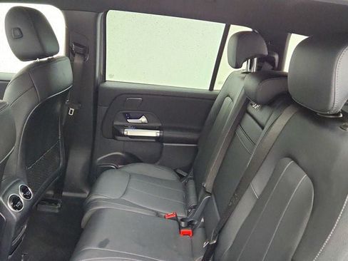 Used 2023 Mercedes-Benz EQB 300 4MATIC w/ Exclusive Package image 18