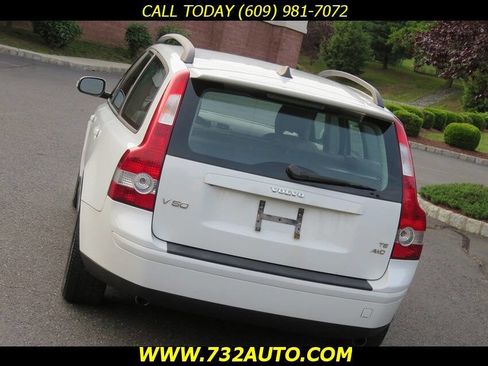 Used 2007 Volvo V50 T5 image 20