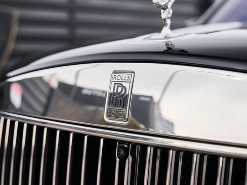 Used 2026 Rolls-Royce Cullinan AWD/4WD image 9