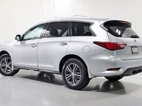 Used 2017 INFINITI QX60 Luxe image 9