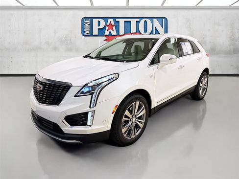 Used 2025 Cadillac XT5 Premium Luxury w/ Technology Package image 3