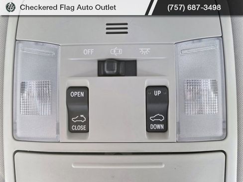 Used 2017 Toyota RAV4 Limited image 24