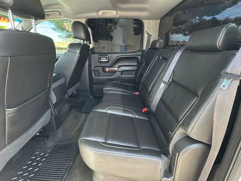 Used 2016 GMC Sierra 2500 SLT w/ Duramax Plus Package image 11