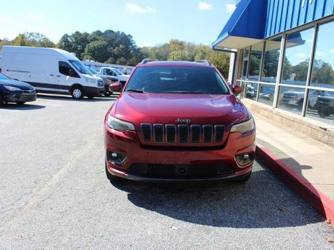 Used 2021 Jeep Cherokee High Altitude FWD image 2
