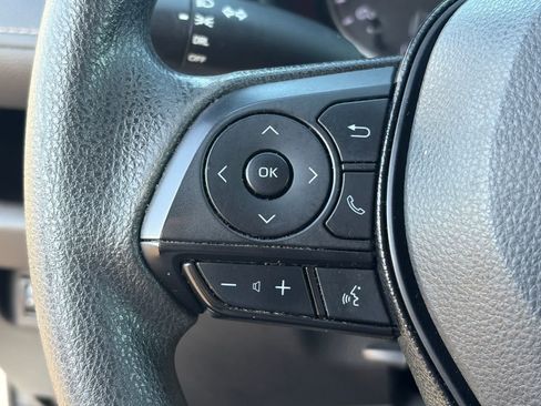 Used 2021 Toyota RAV4 LE w/ Carpet Mat Package (TMS) FWD image 10