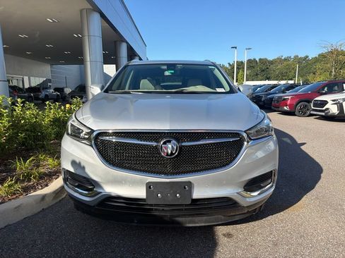 Used 2019 Buick Enclave Premium w/ LPO, Luxury Package FWD image 2