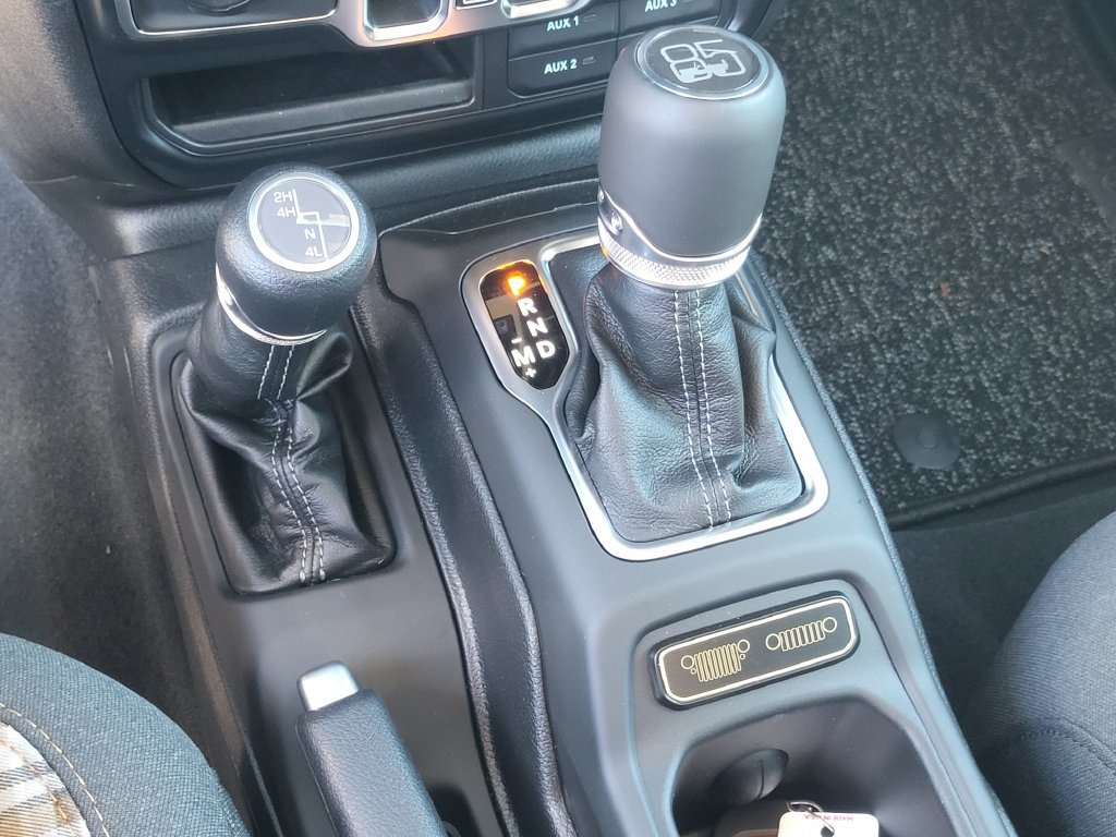 New 2026 Jeep Gladiator Sport AWD/4WD image 23