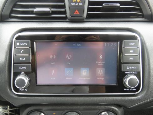 Used 2023 Nissan Versa S w/ S Plus Package image 24