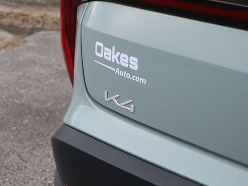 New 2025 Kia K4 LXS image 9