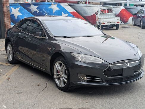 Used 2014 Tesla Model S P85D image 5