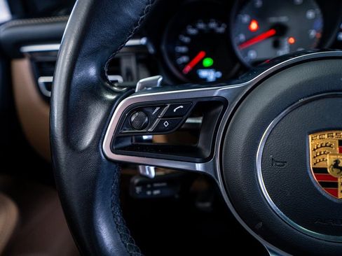 Used 2021 Porsche Macan S image 40