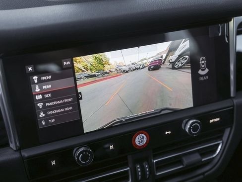 Certified 2026 Porsche Macan AWD/4WD image 23