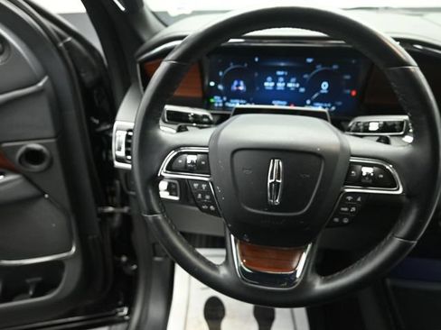 Certified 2023 Lincoln Navigator Reserve AWD/4WD image 15