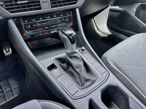 Used 2025 Volkswagen Jetta Sport FWD image 19