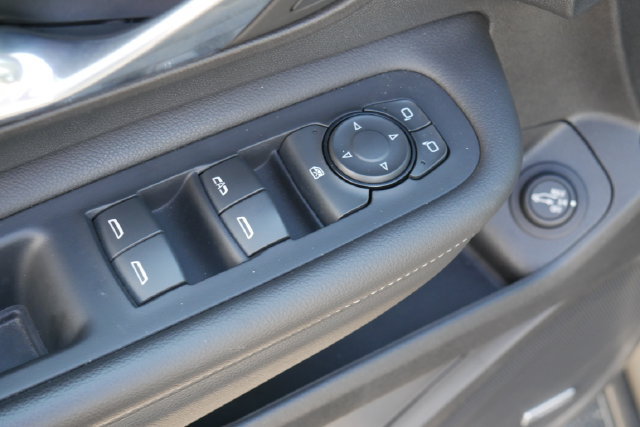 Used 2024 GMC Terrain Denali AWD/4WD image 15