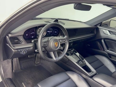 Certified 2022 Porsche 911 Carrera RWD image 4