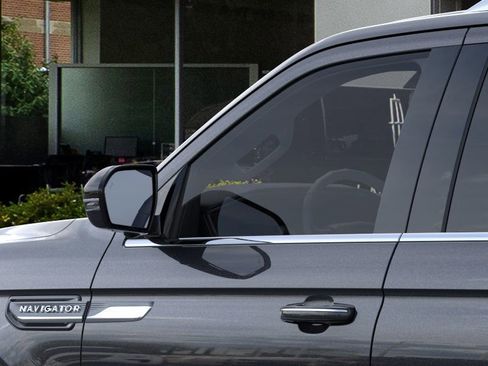 New 2024 Lincoln Navigator Reserve image 20