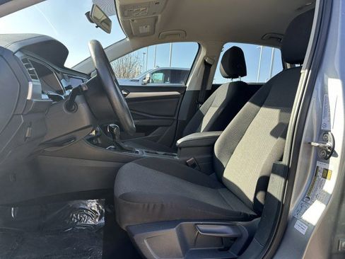 Used 2019 Volkswagen Jetta S w/ Driver Assistance Package image 11