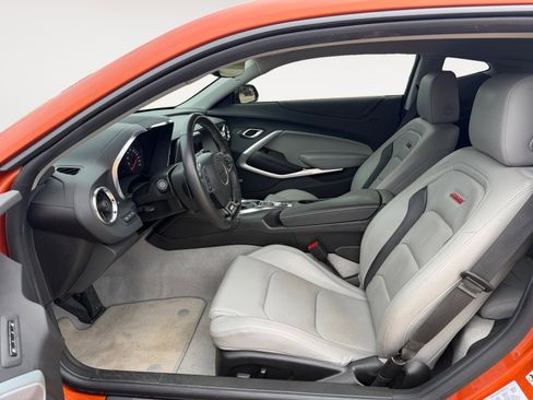 Used 2023 Chevrolet Camaro SS RWD image 9
