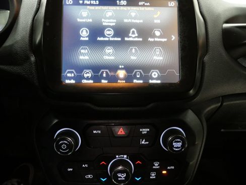 Used 2023 Jeep Renegade Altitude AWD/4WD image 20