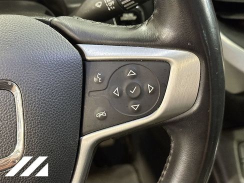 Used 2019 GMC Acadia SLT AWD/4WD image 13