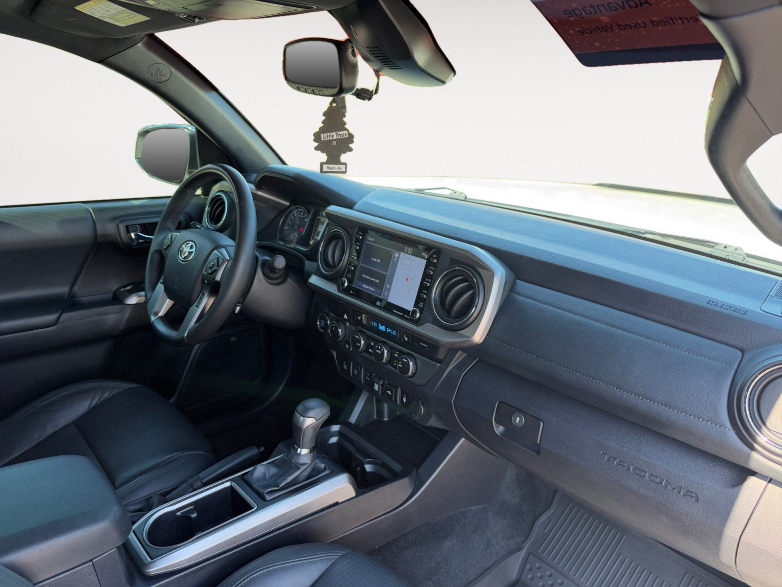 Used 2022 Toyota Tacoma Limited AWD/4WD image 15