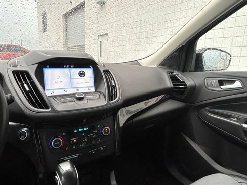 Used 2019 Ford Escape SE FWD image 13