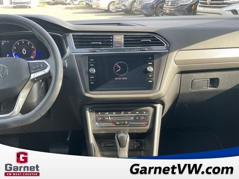 Certified 2023 Volkswagen Tiguan SE AWD/4WD image 17