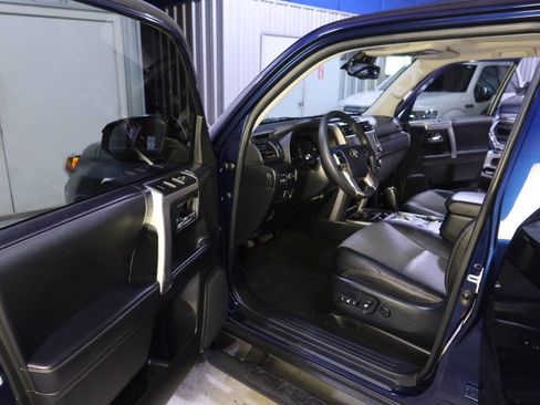 Used 2022 Toyota 4Runner SR5 Premium w/ Moonroof Package image 20