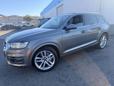 Used 2018 Audi Q7 3.0T Prestige w/ Prestige Package AWD/4WD image 12