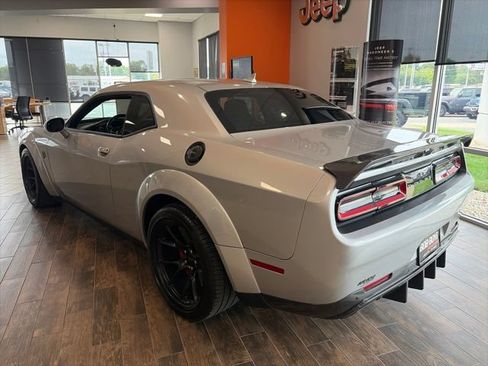 Used 2022 Dodge Challenger SRT Hellcat Redeye RWD image 4
